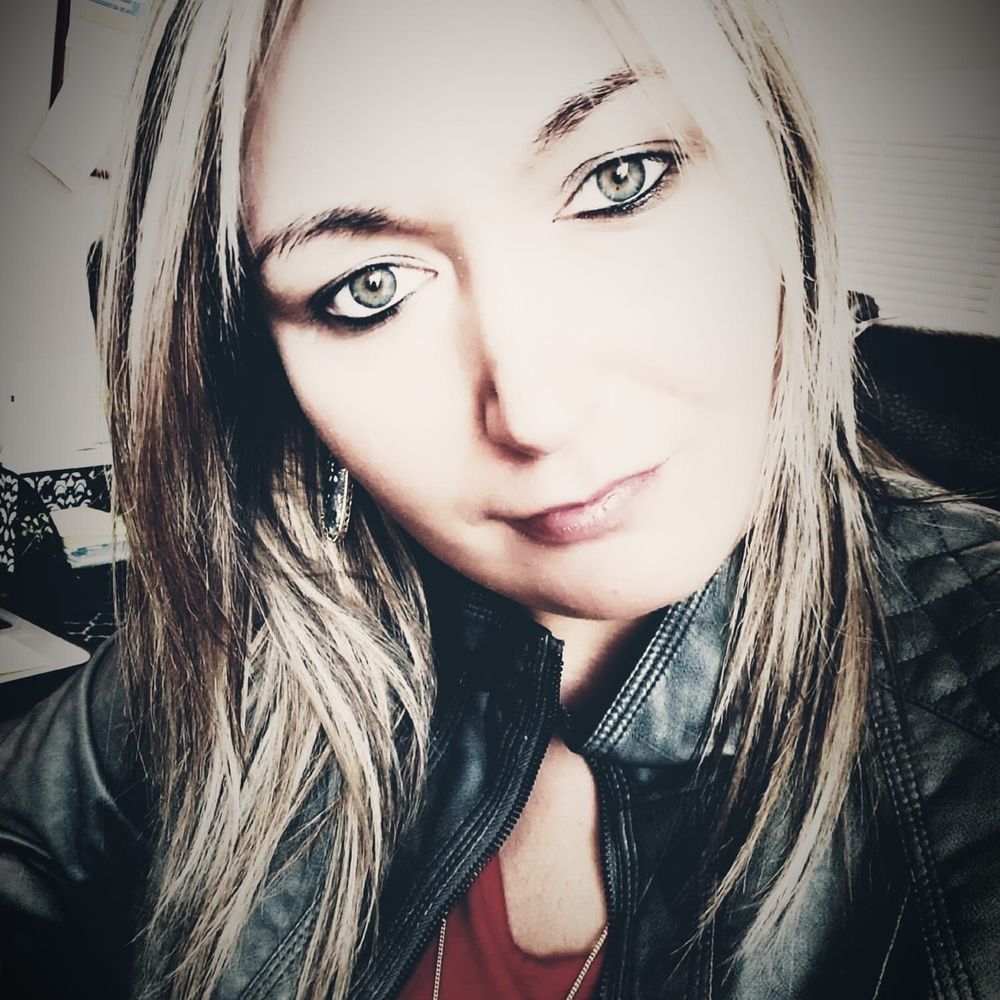 Meet your Posher, Adrianna